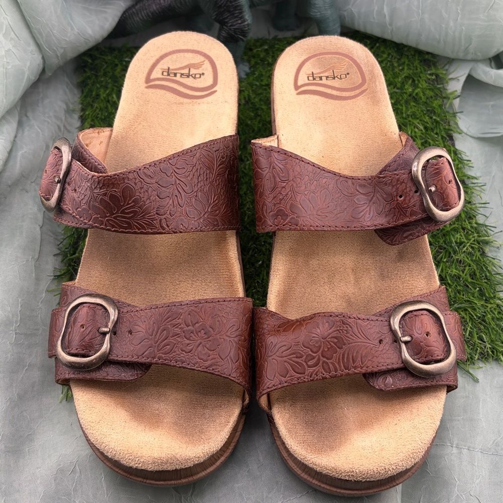 Dansko Women’s Sophie Brown Floral Tooled Leather Wedge Sandals | 38 - Picture 9 of 14
